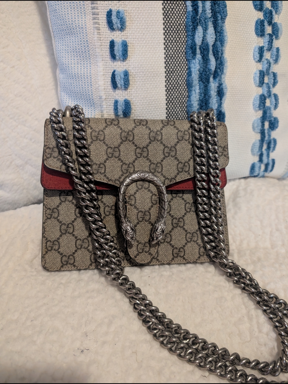 Gucci Small Dionysus GG Supreme Canvas Shoulder Bag in Beige/Red